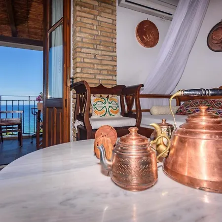 Eros Home, Panoramic Sea View, Perfect Location Ferienhaus *